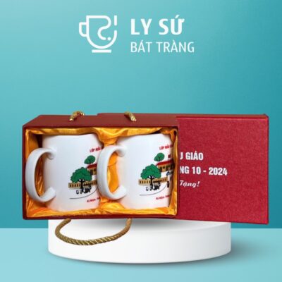 Bộ 2 cốc sứ Bát Tràng quà tặng in logo màu trắng dáng trụ quai C BCS-04