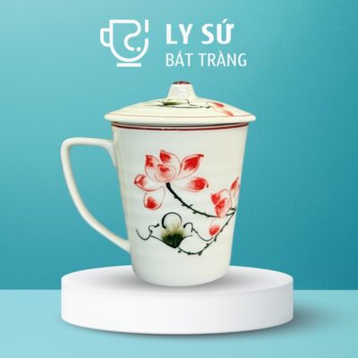 Ly sứ Bát Tràng quà tặng in logo họa tiết vẽ tay hoa sen đỏ có nắp dung tích 350ml LSVT-32