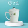 Ly sứ Bát Tràng quà tặng in logo họa tiết vẽ tay hoa sen hồng có nắp dung tích 350ml LSVT-28