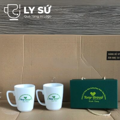 Bộ 2 cốc sứ Bát Tràng quà tặng in logo dáng vuông quai vuông 330ml BCS-14