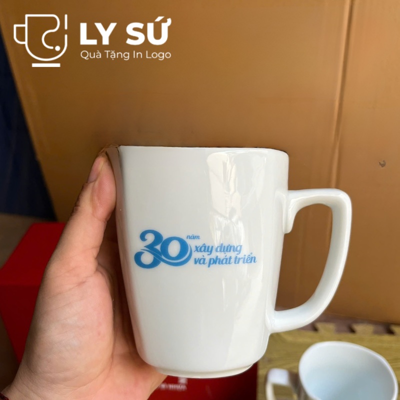 Bộ 6 cốc sứ Bát Tràng quà tặng in logo dáng vuông quai vuông 330ml BCS-13