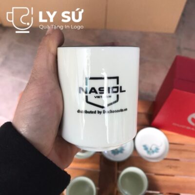 Bộ 6 cốc sứ Bát Tràng quà tặng in logo kèm đĩa họa tiết vẽ tay dáng trụ không quai 200ml BCS-19