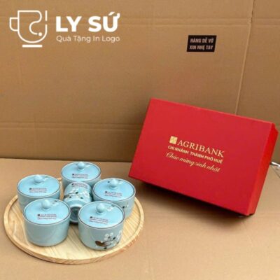 Bộ giftset cốc sứ Bát Tràng quà tặng in logo gồm 1 cốc sứ và 5 hũ mứt BGS-01