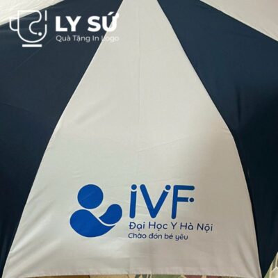 Bộ giftset cốc sứ Bát Tràng quà tặng in logo gồm cốc sứ dáng bầu và ô dù gấp 3 tự động 1 chiều BGS-07