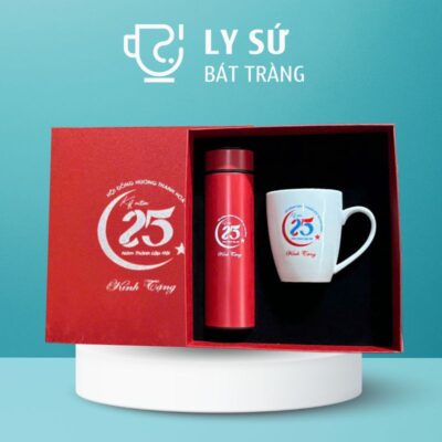 Bộ giftset cốc sứ Bát Tràng quà tặng in logo gồm cốc sứ quai bán tim và bình giữ nhiệt BGS-05