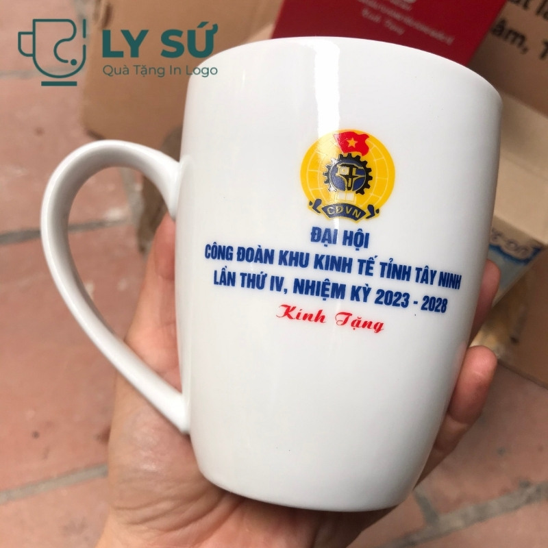 Cốc sứ trắng Bát Tràng quà tặng in logo