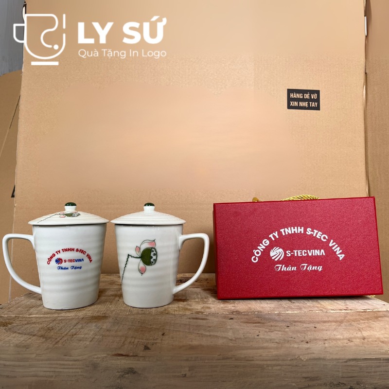 Cốc sứ vẽ tay Bát Tràng quà tặng in logo